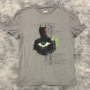 The Batman shirt Large tee